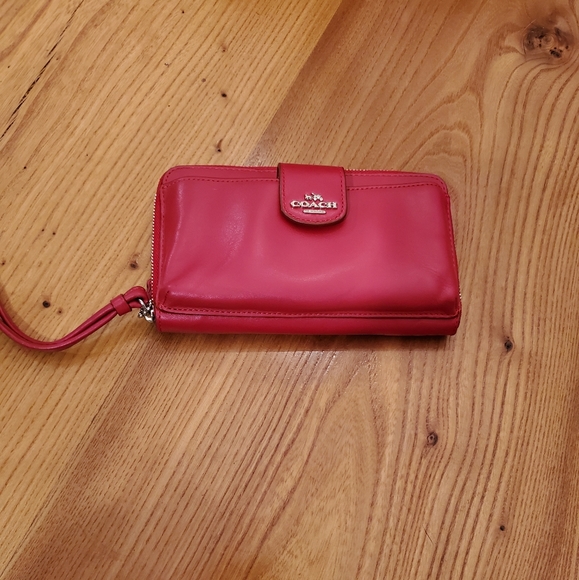 COACH Universal Pocket Phone Wallet In Leather